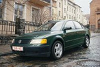 Volkswagen Passat -    