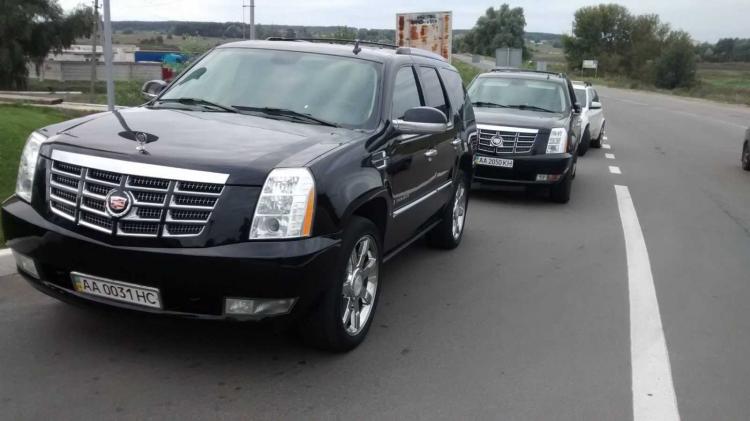 Cadillac Escalade , ���� #1