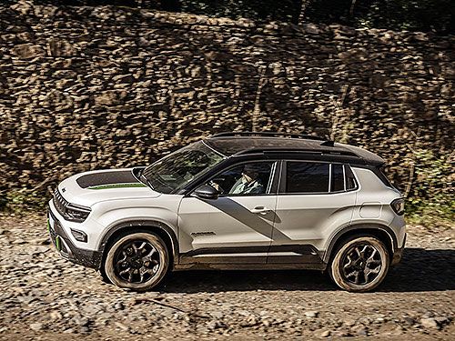 Jeep-Avenger-4xe_